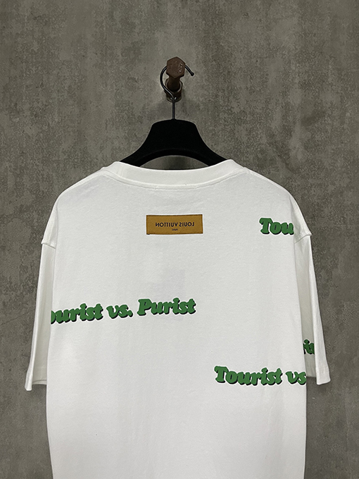 ルイヴィトンアルファベットロゴフォームプリント半袖Tシャツ