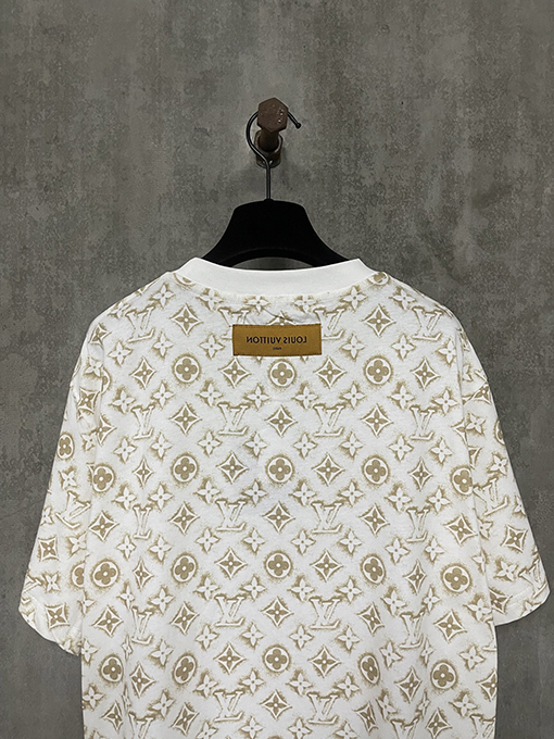 ルイヴィトン フルプリントロゴ丸首半袖Tシャツ
