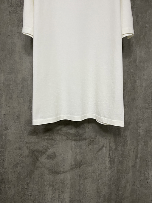 グッチ25ssクラシックロゴプリントヘビーポンド半袖Tシャツ