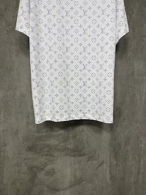 ルイヴィトンクラシックネックラインチェーンフルプリント半袖Tシャツ