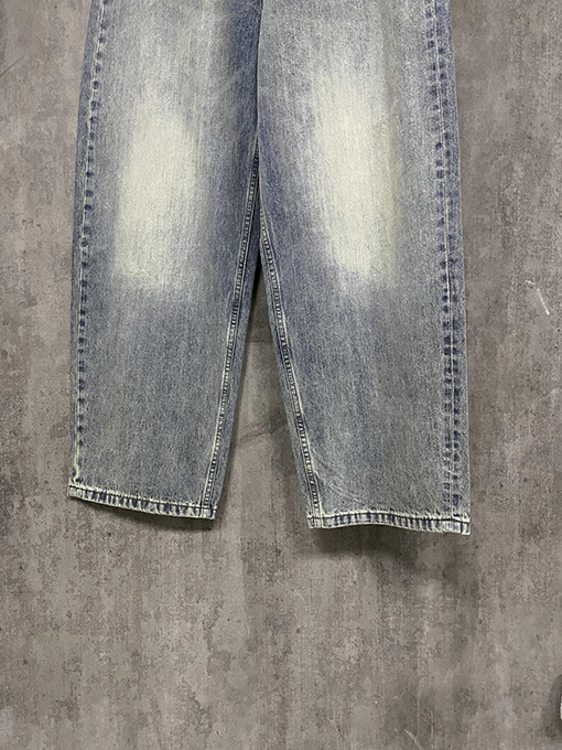 バレンシアガスーパーコピー 25ss Pullupシリーズウォッシュフェードルーズジーンズ