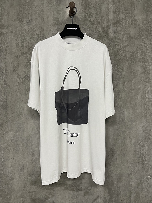 バレンシアガコピー 25ssバッグプリント半袖tシャツ