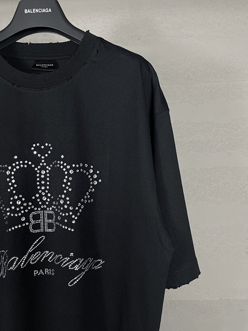 バレンシアガクラウンロゴラインストーン ヴィンテージ風ウォッシュTシャツ