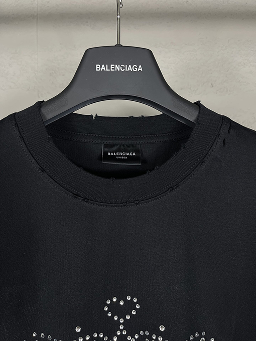 バレンシアガクラウンロゴラインストーン ヴィンテージ風ウォッシュTシャツ