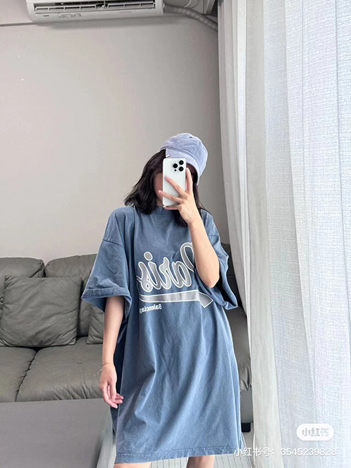 バレンシアガフロントENJOY PARIS アートプリント 半袖Tシャツ