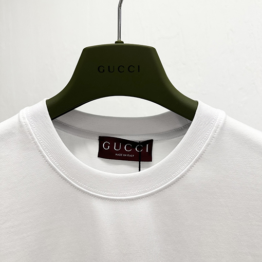 グッチコピープリント刺繍入り コットン半袖Tシャツ