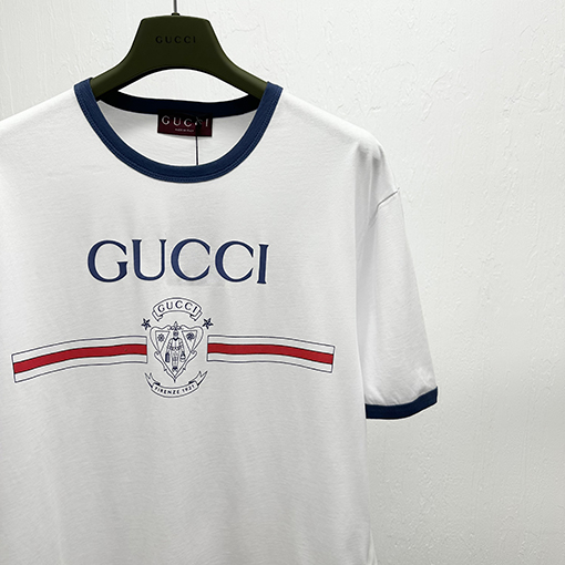グッチミニバッジプリント 半袖Tシャツ