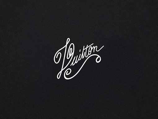 ルイヴィトンプリント半袖Tシャツ