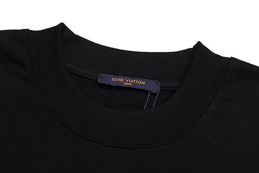 ルイヴィトンコピー新作 カラフルペイントグラフィック 半袖Tシャツ