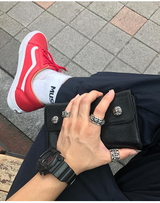 クロムハーツ クロススタッズ 三つ折り財布