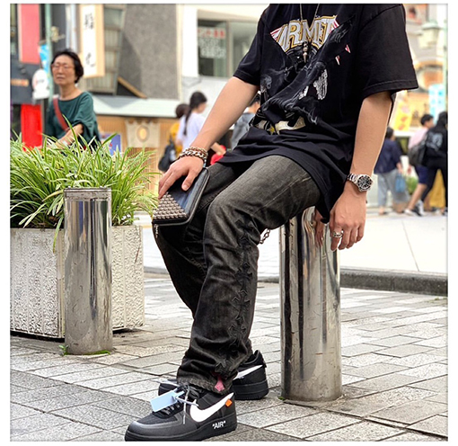 クロムハーツ 36スタッズ ラウンドファスナー長財布