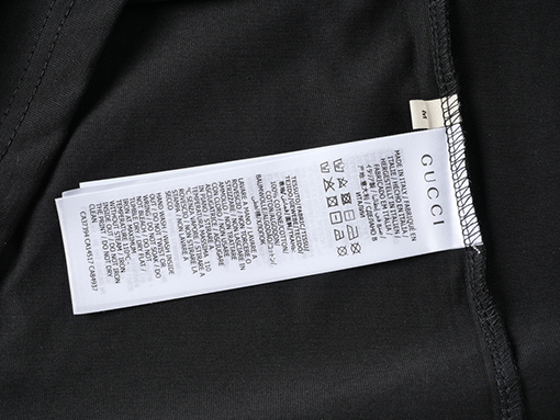 グッチ クラシック ブレードロゴ デザイン 半袖Tシャツ