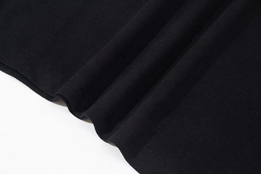グッチ クラシック ブレードロゴ デザイン 半袖Tシャツ