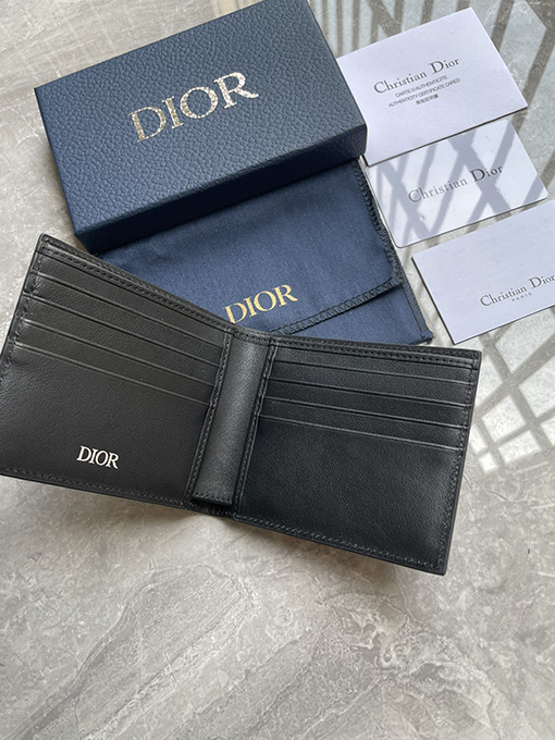 ディオールコンパクトウォレット 二つ折り財布