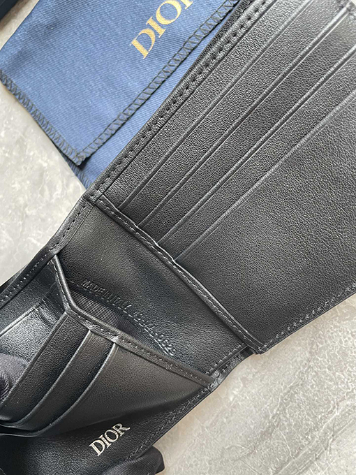 ディオールコンパクトウォレット 二つ折り財布