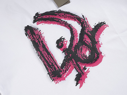 ディオール 手描きグラフィティ 大ロゴ 抽象ロゴプリント 半袖Tシャツ