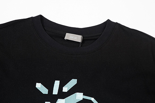 ディオールスーパーコピー クラシック ドロップショルダー ゆったりフィット 半袖Tシャツ