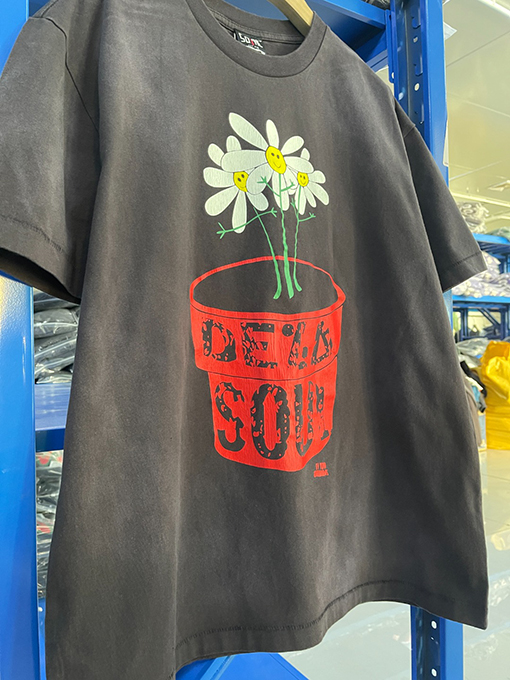 セント マイケルスーパーコピー25SS“ De La Soul Is Dead”半袖Tシャツ