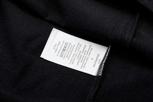 ディオールCDロゴ スプレーペイント風 グラフィックプリントTシャツ