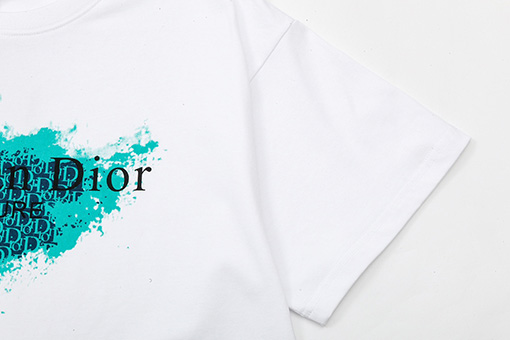ディオールCDロゴ スプレーペイント風 グラフィックプリントTシャツ