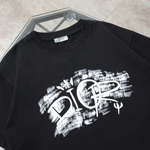 ディオールコピー新作 手描き風ロゴプリント クルーネック 半袖Tシャツ