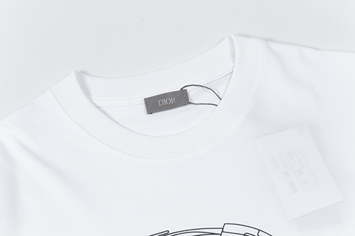 ディオールスーパーコピー 字母ラインデザイン プリント 半袖Tシャツ