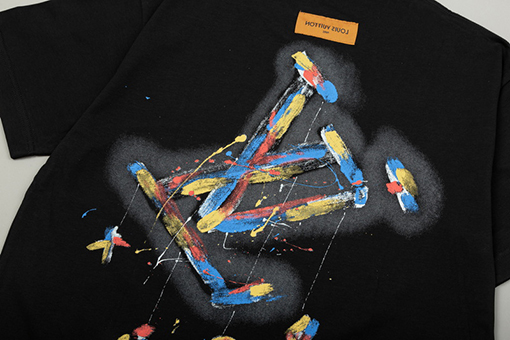 ルイヴィトンコピー手描き風 グラフィティ ロゴ プリント 半袖Tシャツ