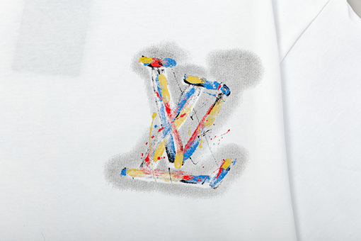 ルイヴィトンコピー手描き風 グラフィティ ロゴ プリント 半袖Tシャツ