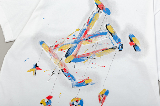 ルイヴィトンコピー手描き風 グラフィティ ロゴ プリント 半袖Tシャツ