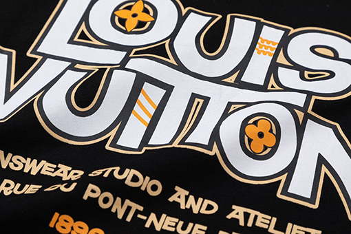 ルイヴィトンLV公式ランウェイモデル 巨匠デザイン プリント クルーネック 半袖Tシャツ