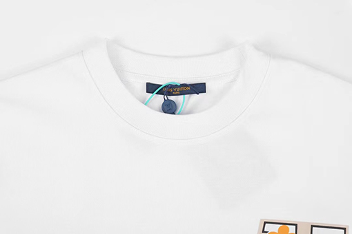 ルイヴィトンLV公式ランウェイモデル 巨匠デザイン プリント クルーネック 半袖Tシャツ