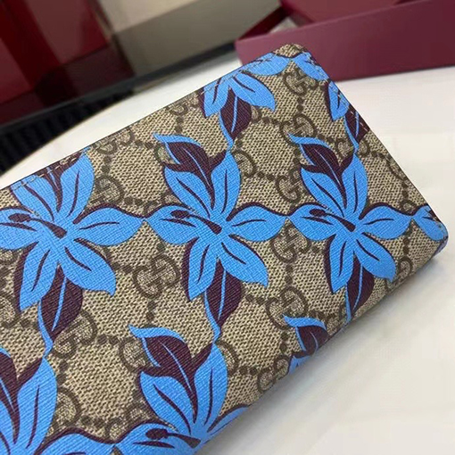 グッチコピー フラワーパターン GGロゴ付き 長財布