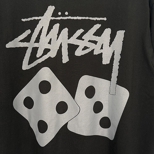 ステューシー SS25 DICE TEE PIGMENT DYED サイコロ アルファベット柄 プリント半袖Tシャツ