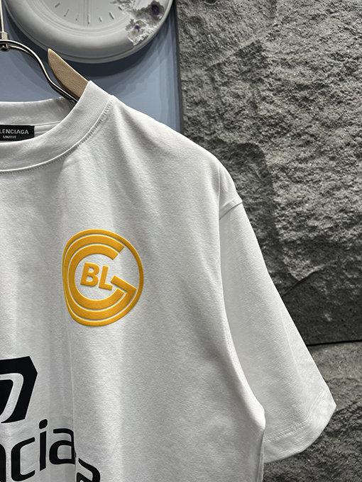 バレンシアガ バイカラーロゴデザイン クルーネック半袖Tシャツ