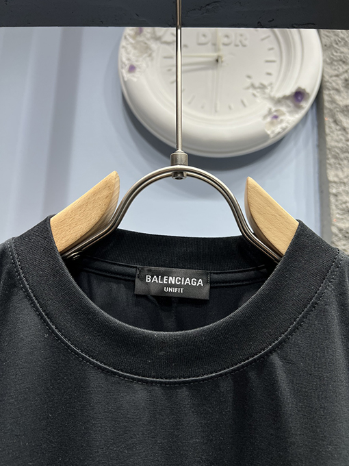 バレンシアガ バイカラーロゴデザイン クルーネック半袖Tシャツ