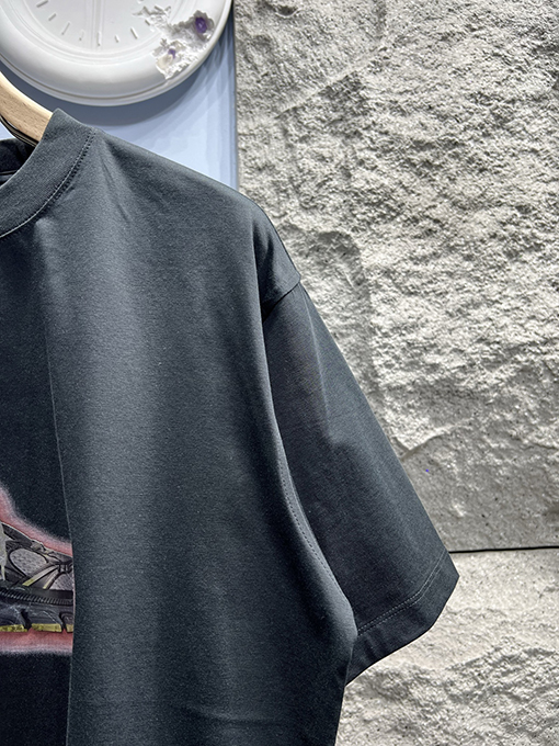 バレンシアガコピー ダッドシューズ ロゴデザイン クルーネック 半袖Tシャツ