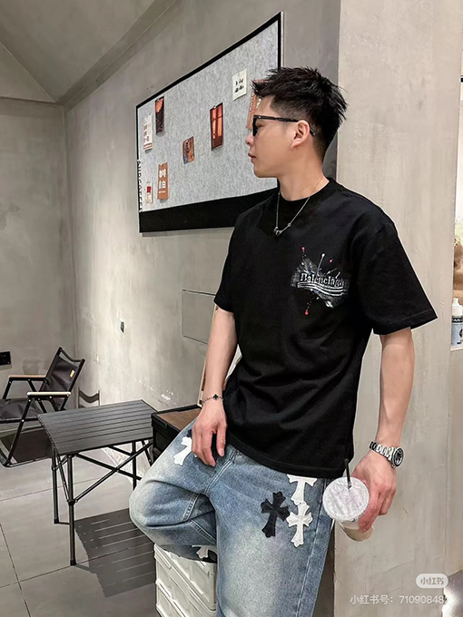バレンシアガスーパーコピーグラフィティアルファベットプリント クルーネック 半袖Tシャツ