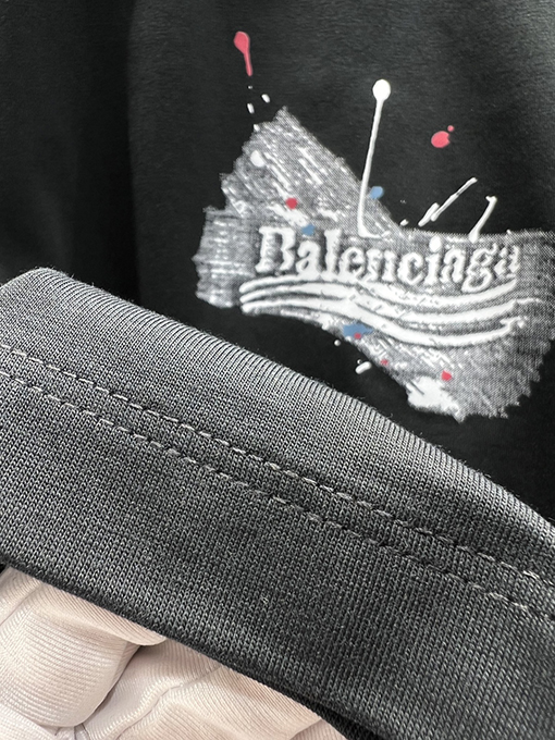 バレンシアガスーパーコピーグラフィティアルファベットプリント クルーネック 半袖Tシャツ