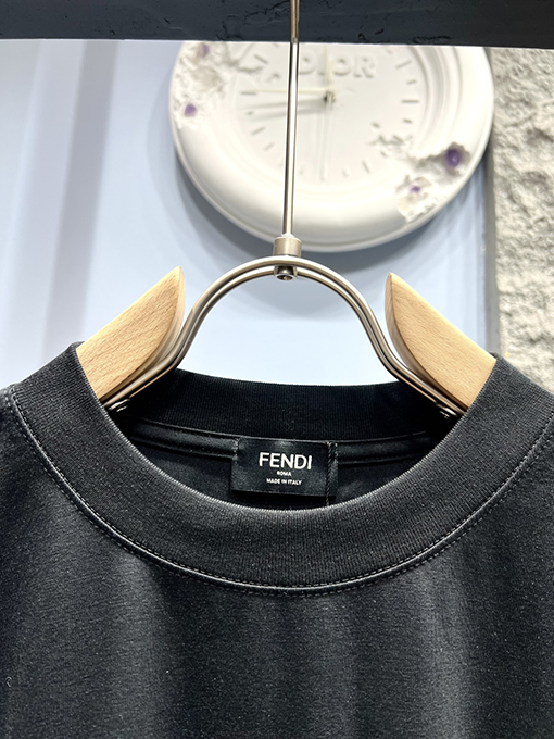 フェンディ バイカラーアルファベットロゴ クルーネック 半袖Tシャツ