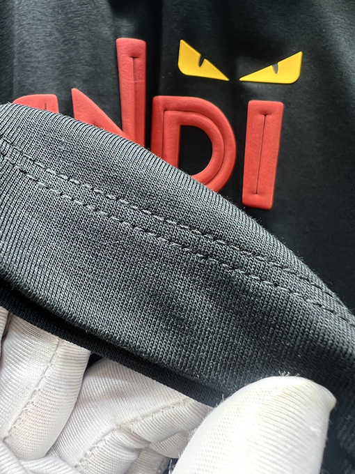 フェンディ バイカラーアルファベットロゴ クルーネック 半袖Tシャツ