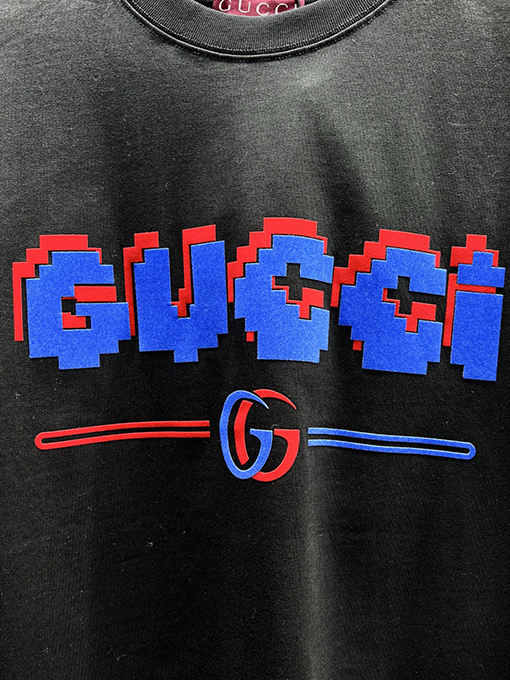 グッチ Gロゴ 幻影フロッキープリントTシャツ