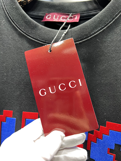 グッチ Gロゴ 幻影フロッキープリントTシャツ