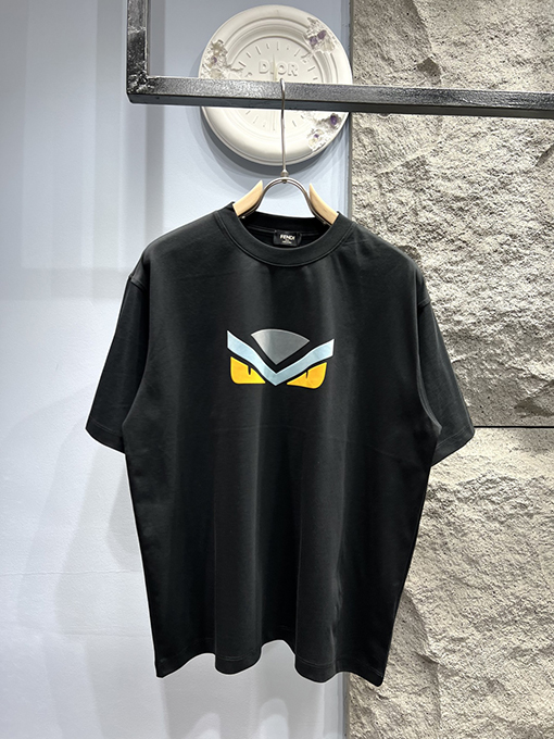 フェンディ 新作 小さなモンスター刺繍ロゴ 半袖Tシャツ