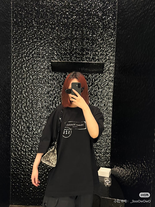 マルタンマルジェラスーパーコピー520限定モデル ロゴプリント 半袖Tシャツ