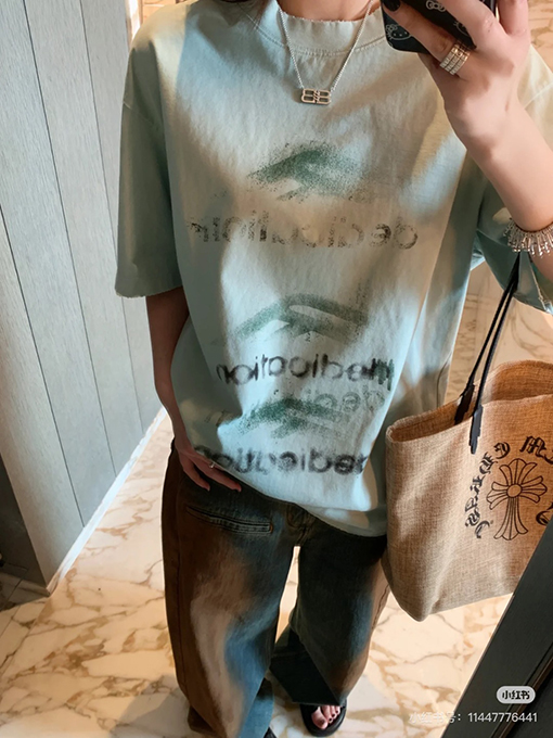 バレンシアガ ダメージ加工 ロゴプリント 半袖Tシャツ