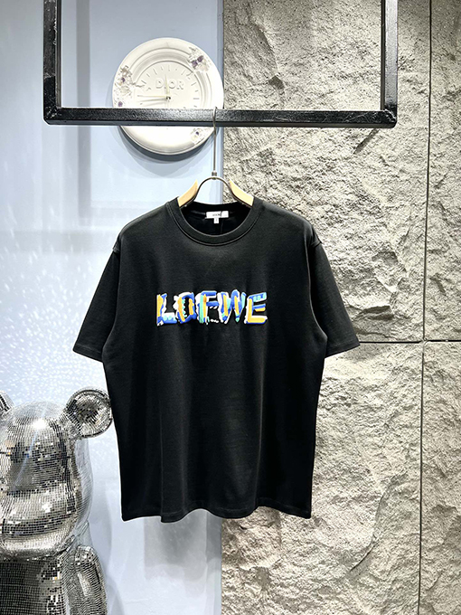ロエベ 発泡プリント 配色グラフィティ風ロゴ 半袖Tシャツ