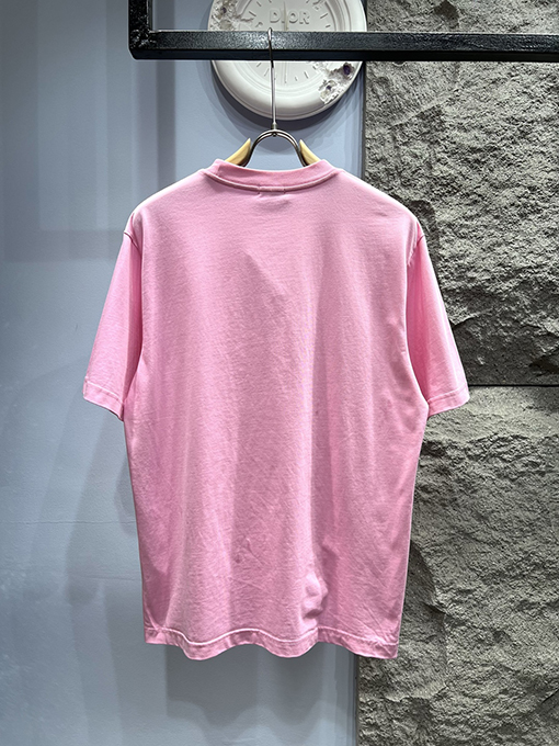 ロエベコピー フェルトロゴ パッチ付き 半袖Tシャツ