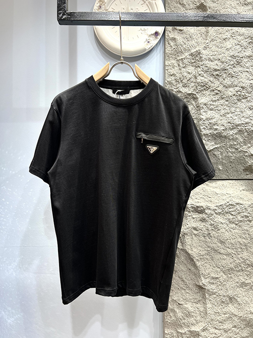 プラダスーパーコピーシンプルロゴ フェイクポケット 半袖Tシャツ
