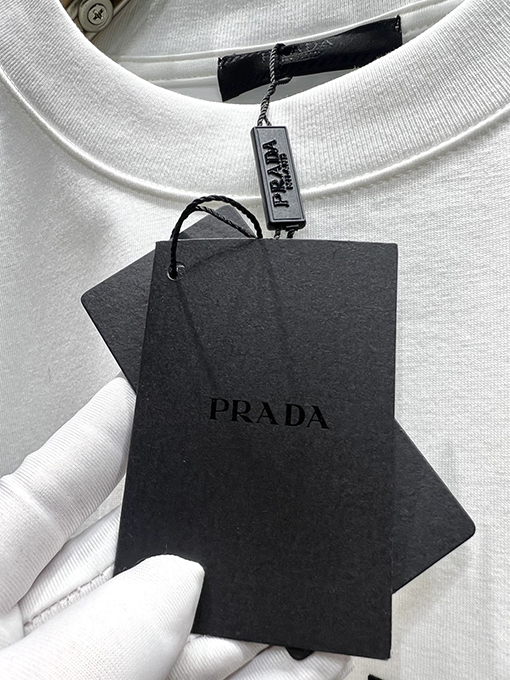 プラダロゴプリント 英字デザイン 半袖Tシャツ