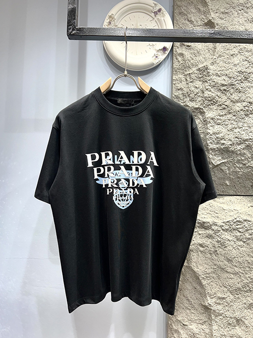 プラダロゴプリント 英字デザイン 半袖Tシャツ